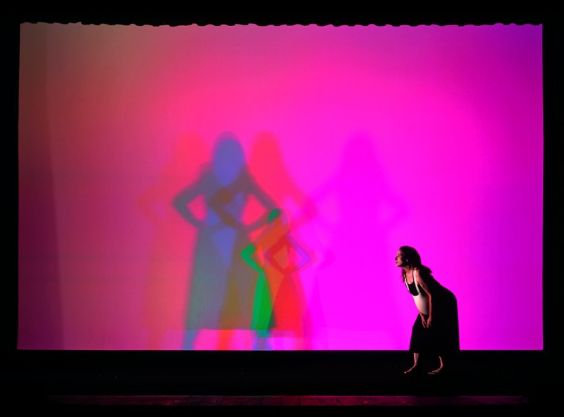 Chiara Lagani e Fiorenza Menni in &quot;Storia di un’amicizia&quot;, regia Luigi De Angelis. Foto Enrico Fedrigoli