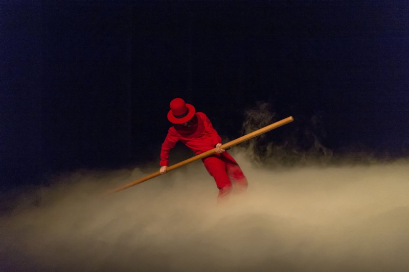 Cédric Carro in &quot;Attends, attends, attends (pour mon père)&quot;, regia Jan Fabre. Foto Wonge Bergman