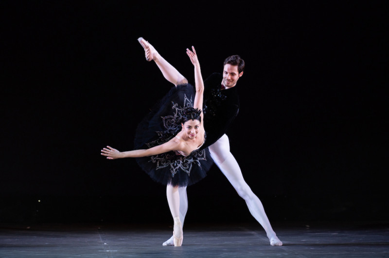 Gran Gala Caracalla 2023 - &quot;Il lago dei cigni&quot;, Maia Makhateli e Jacopo Tissi. Foto Fabrizio Sansoni, Opera di Roma 2023