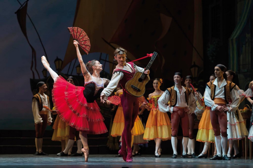 Maria Kochetkova e Daniil Simkin in &quot;Don Quijote&quot;, coreografia Aleksej Fadeeĉev