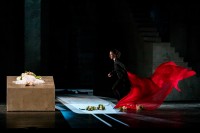 Sergei Polunin e Alina Cojocaru in "Romeo e Giulietta", coreografia Johan Kobborg. Foto Luca Vantusso