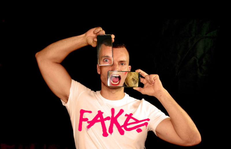 Lorenzo Balducci in &quot;Fake&quot;, regia Mariano Lamberti