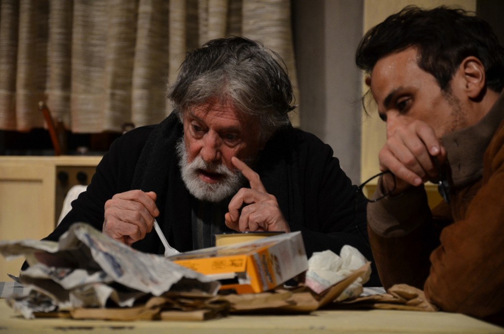 Massimo De Francovich e Maximilian Nisi in &quot;Mister Green&quot;, regia Piergiorgio Piccoli. Foto Nicola Zanettin