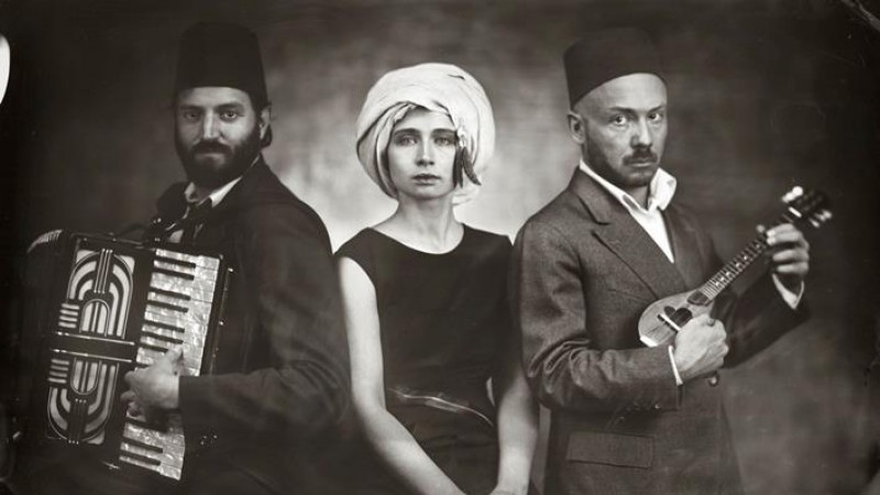 &quot;Who was Essad Bey?&quot;, di e con Marina Frenk, Yuriy Gurzhy, Daniel Kahn, Mehmet Yılmaz. Foto Oleg Farynyuk, Slow Photography Studio Berlin