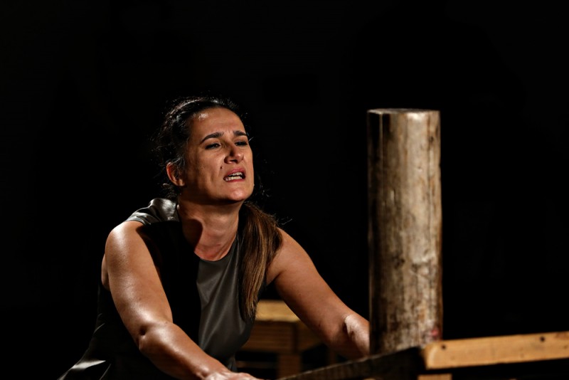 Anna Zago in &quot;Clitennestra, i morsi della rabbia&quot;, regia Piergiorgio Piccoli. Foto Roberto De Biasio