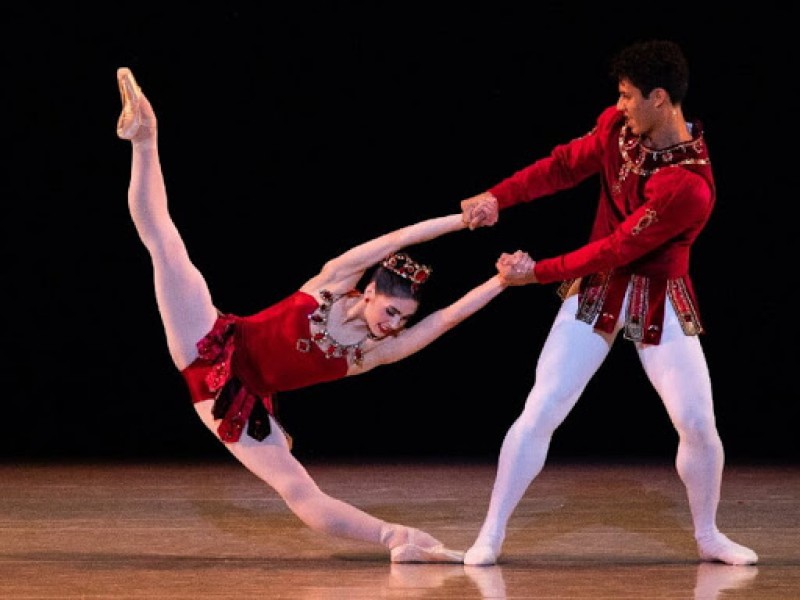 Ballet West in &quot;Rubies&quot;, coreografia George Balanchine