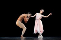 Maria Eichwald e Igor Yebra in "La rose malade", coreografia Roland Petit