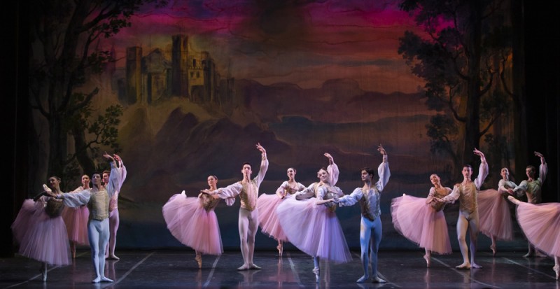 &quot;Lo Schiaccianoci&quot;, coreografia Ofelia Gonzalez, Pablo Moret. Foto Yasuko Kageyama