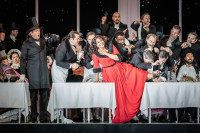 Danielle de Niese (Musetta) in "La boheme" al Royal Opera House, Londra. Foto Marc Brenner