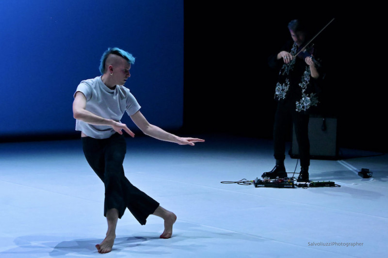 &quot;Sconfinamenti&quot;, coreografia Nicola Galli. Foto Salvo Liuzzi