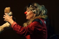 Odin Teatret in "L'albero", regia Eugenio Barba. Foto Rina Skeel